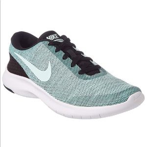 Nike Women's Flex Experience Run Shoes
